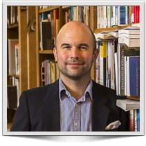 Dr. Andreas Bender