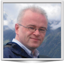 Dr. Darren Fayne